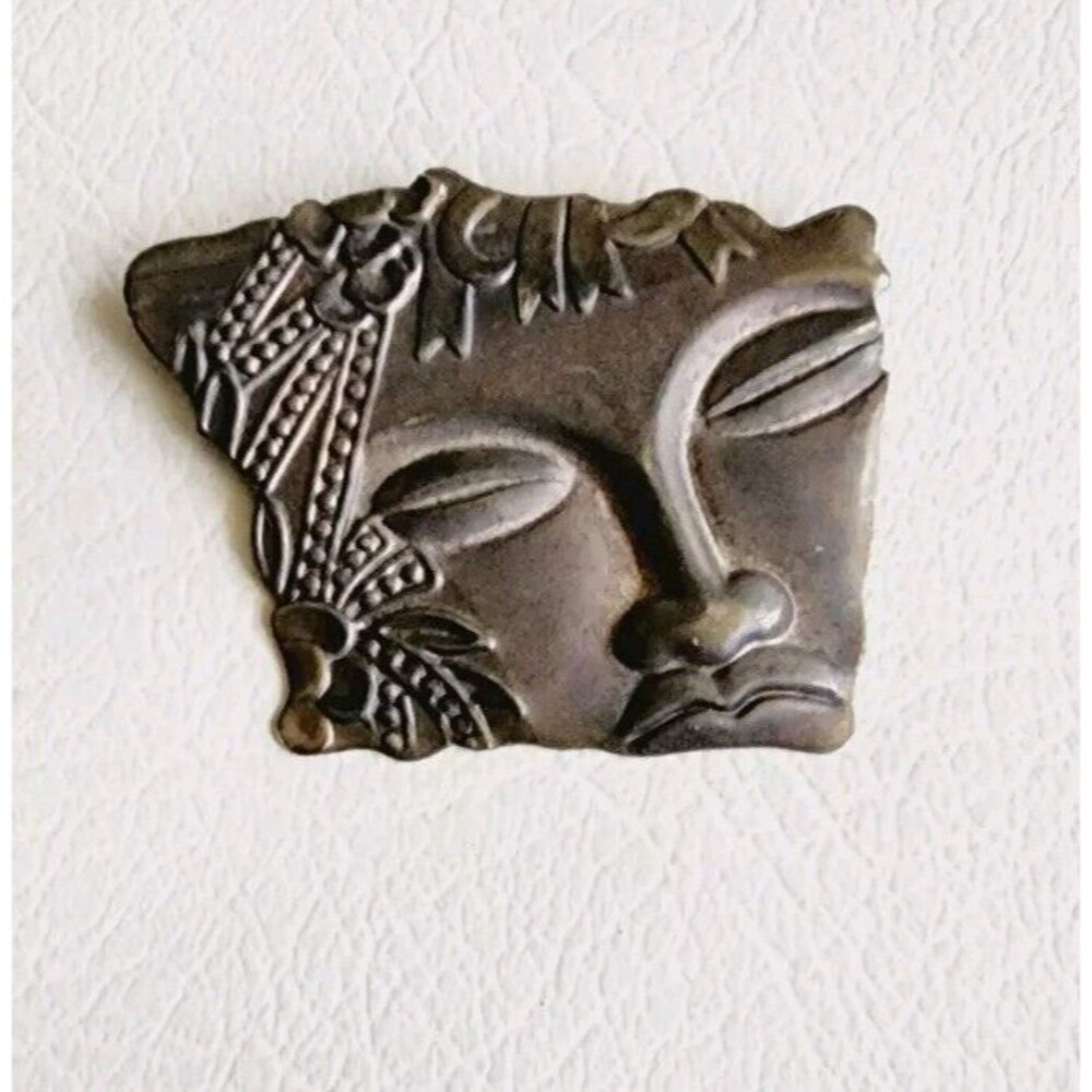VINTAGE SILVER TONE ASIAN DECORATIVE BROOCH/PIN 3"